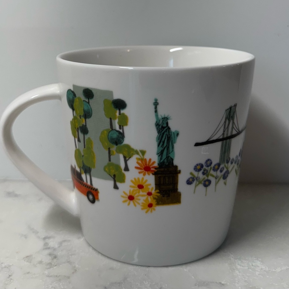 New York Cityscape White Mug Grace Teaware - Picture 3 of 7